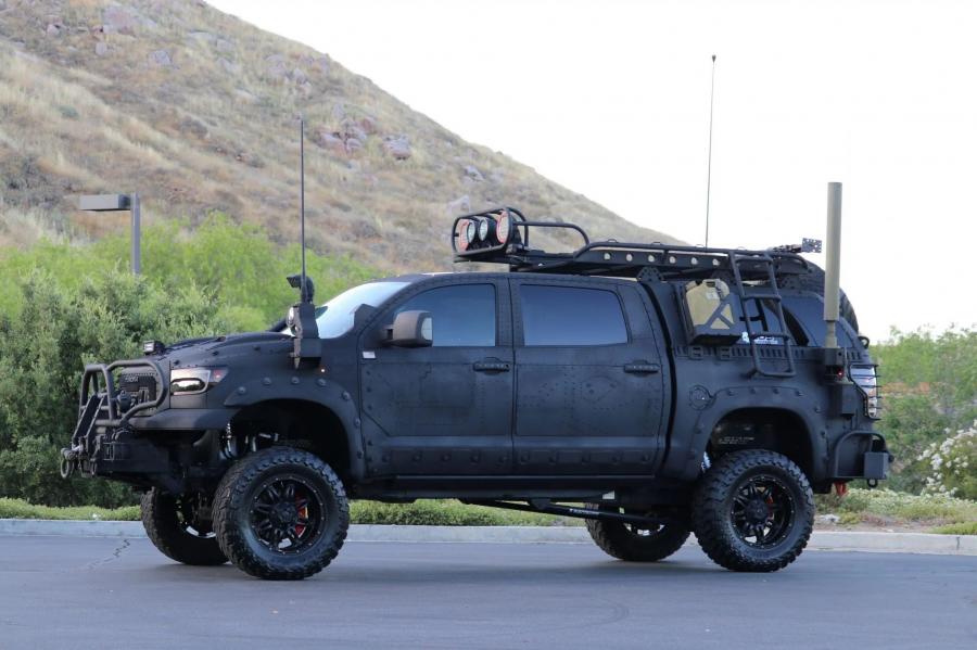  Toyota Tundra CrewMax 4x4 Zombie Apocalypse 2013 года  (фото 61 из 461)